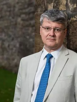 andrew meadows new college portraits by john cairns 18 10 17 327